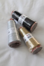 Paillettes (75% металлик, 25% полиэстер) - 800м/50г