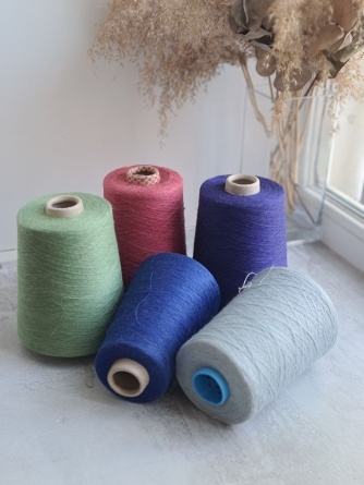 MANGO от Botto Guiseppe (50% шелк, 50% лен) - 3000м / 100г фото 1